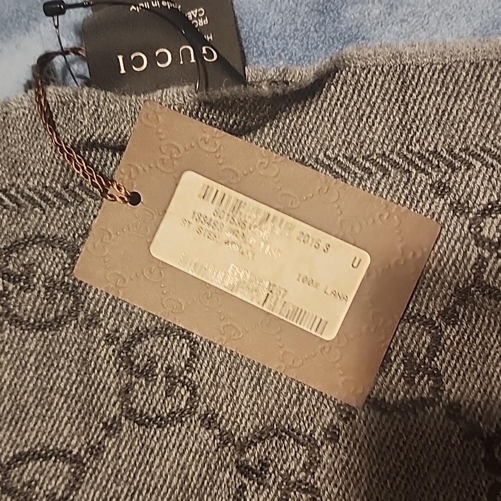 Gucci scarf
